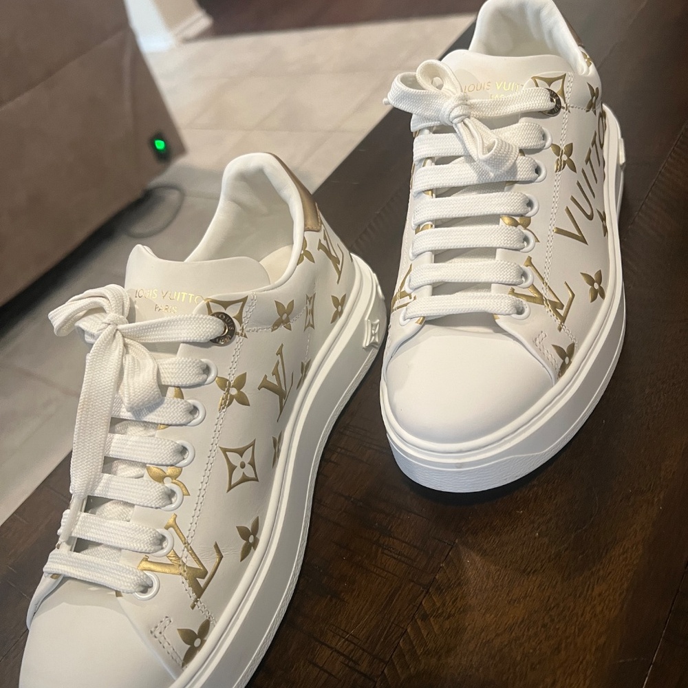 Louis Vuitton shoes - Picture 3 of 5